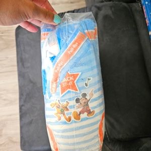 Micky mouse pull ups